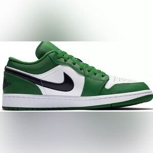 Air Jordan Men’s Low Pine Green Sneakers Athletic Shoes Green and White Size 11